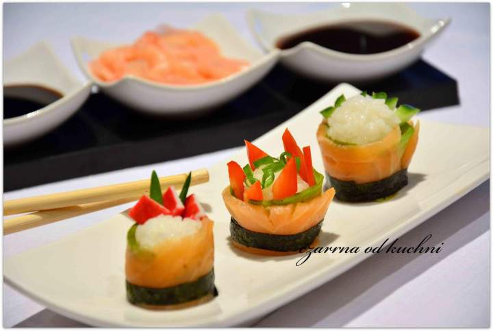 Sushi – łososiowe rollsy